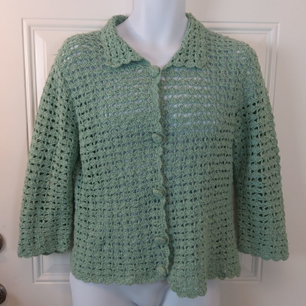 Mac & Jac long sleeve button front crochet sweater